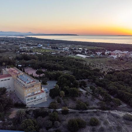 Costablanca Explore Hostel Sports & Events La Mariña Dış mekan fotoğraf