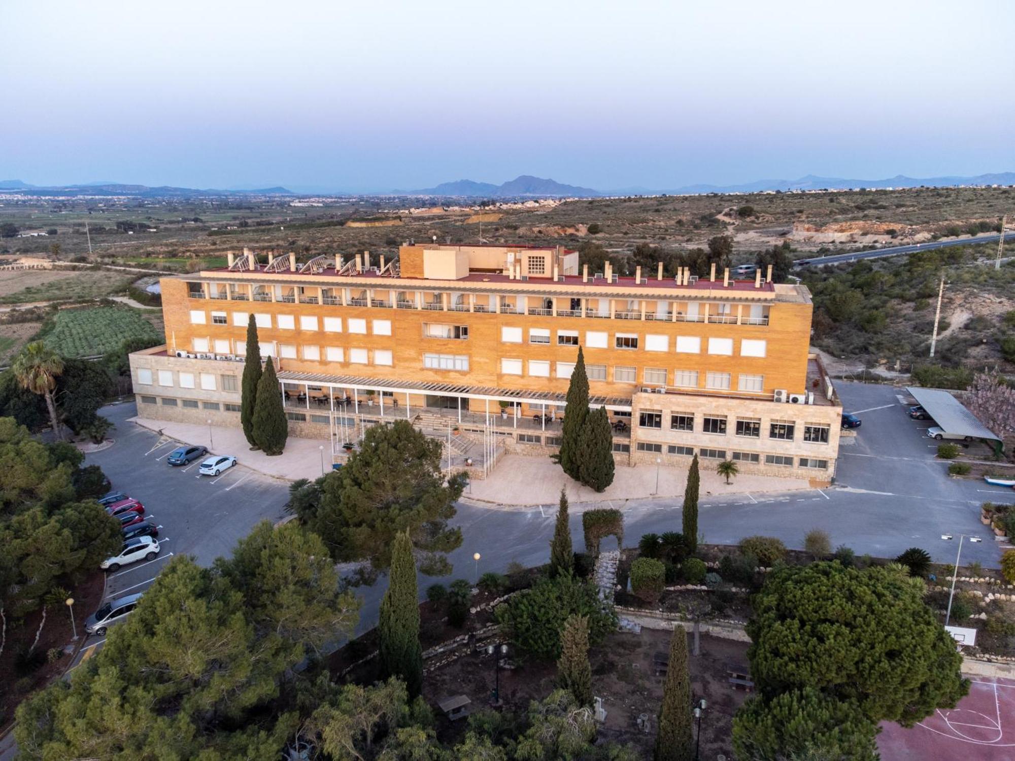 Costablanca Explore Hostel Sports & Events La Mariña Dış mekan fotoğraf